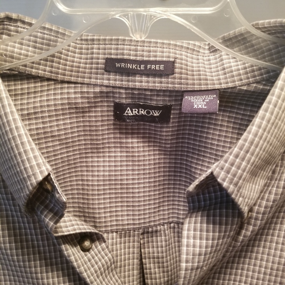 Plaid short sleeve dress shirt